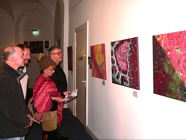Bilder werden betrachtet